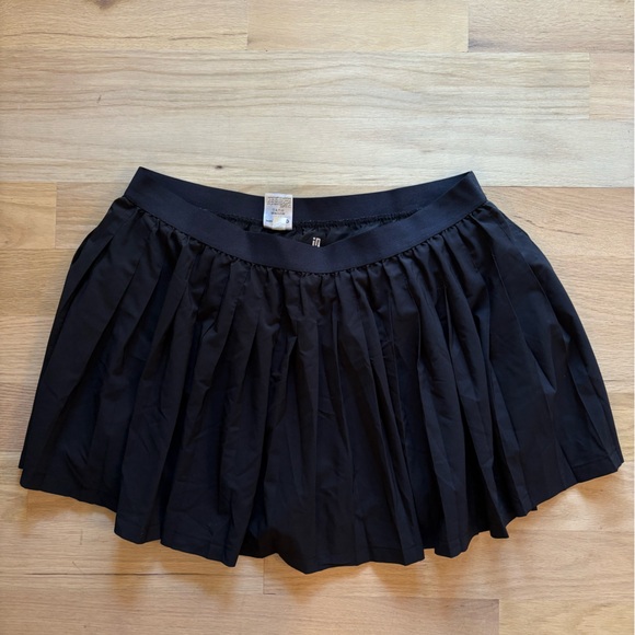 Black Athletic Skirt (MOVING SALE, ALL OFFERS WILL BE SERIOUSLY CONSIDERED) - Picture 1 of 2